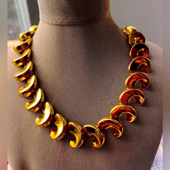 Anne Klein Vintage Brushed Gold-Tone Chunky Swirl Statement Necklace Y2K Vintage - Picture 1 of 8